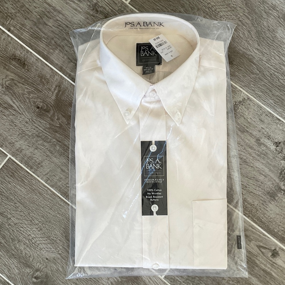 Jos. A. Bank Traveler Long Sleeve Cream Shirt 15.5-35 NWT